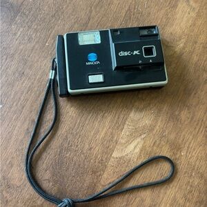 Minolta Disc-K Camera with Strap